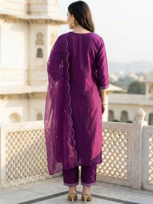 Women Ethnic Motifs Embroidered Regular Thread Work Kurta with Trousers & With Dupatta 6