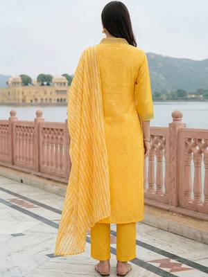 Women Ethnic Motifs Printed Regular Thread Work Kurta with Trousers & With Dupatta 4