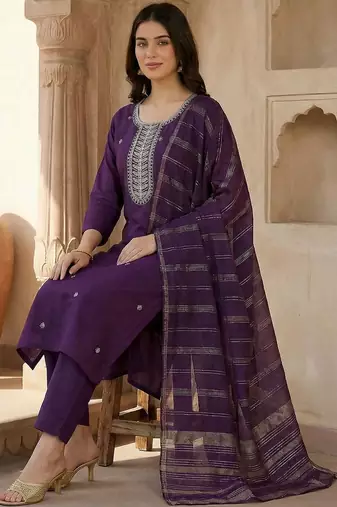 Women Ethnic Motifs Embroidered Regular Kurta with Trousers & With Dupatta