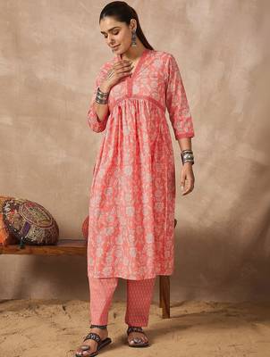 Women Floral Printed Empire Pure Cotton Kurta with Trousers & With Dupatta 7