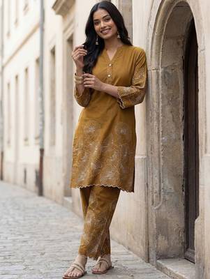 Women Floral Embroidered Regular Thread Work Pure Cotton Kurta with Trousers 1