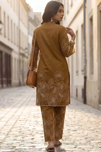 Women Floral Embroidered Regular Thread Work Pure Cotton Kurta with Trousers