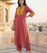 Women Colourblocked Regular Kurta with Trousers