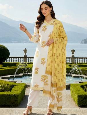 Women Floral Printed Regular Pure Cotton Kurta with Trousers & With Dupatta 5