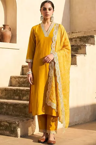 Women Ethnic Motifs Regular Gotta Patti Kurta with Trousers & With Dupatta
