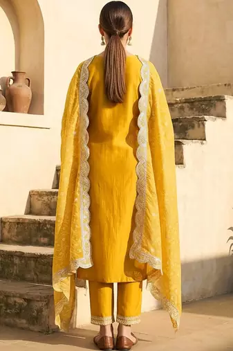 Women Ethnic Motifs Regular Gotta Patti Kurta with Trousers & With Dupatta