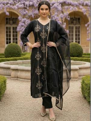 Women Ethnic Motifs Embroidered Regular Thread Work Liva Kurta with Trousers & With Dupatta 5