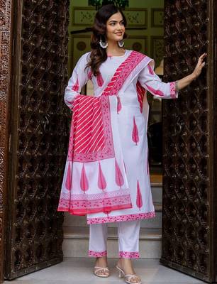 Women Printed Regular Pure Cotton Kurta with Trousers & With Dupatta 1