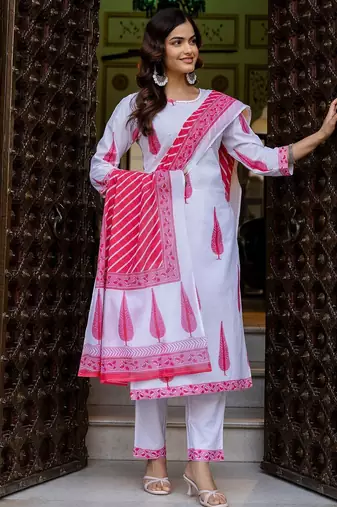 Women Printed Regular Pure Cotton Kurta with Trousers & With Dupatta