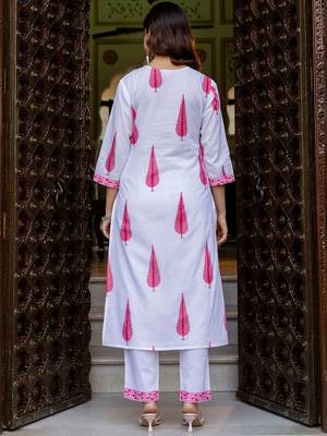 Women Printed Regular Pure Cotton Kurta with Trousers & With Dupatta 3