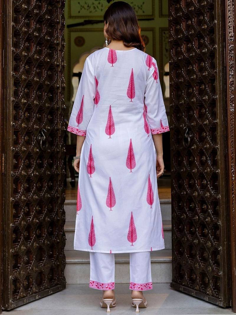 Women Printed Regular Pure Cotton Kurta with Trousers & With Dupatta