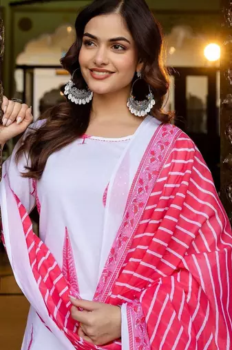 Women Printed Regular Pure Cotton Kurta with Trousers & With Dupatta
