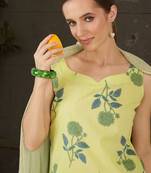 Women Floral Printed Regular Pure Cotton Kurta with Trousers & With Dupatta