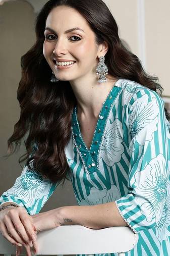 Women Floral Printed Regular Sequinned  Cotton Kurta with Trousers