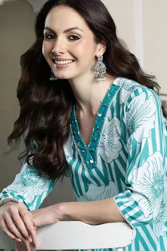 Women Floral Printed Regular Sequinned Pure Cotton Kurta with Trousers