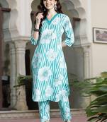 Women Floral Printed Regular Pure Cotton Kurta with Trousers