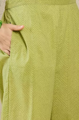 Women Floral Printed Regular Pure Cotton Kurta with Trousers & With Dupatta