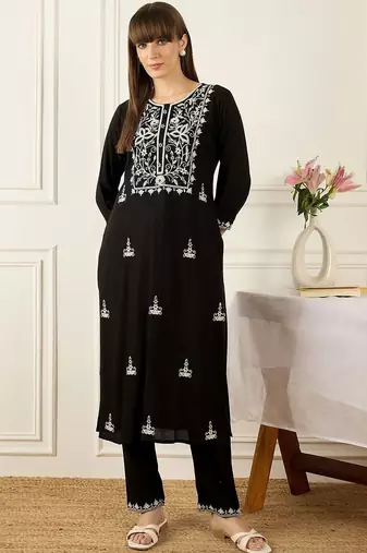 Floral Yoke Design Thread Work Pure Cotton Kurta With Palazzos