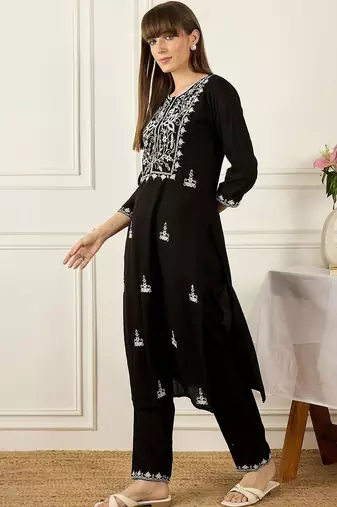 Floral Yoke Design Thread Work Pure Cotton Kurta With Palazzos