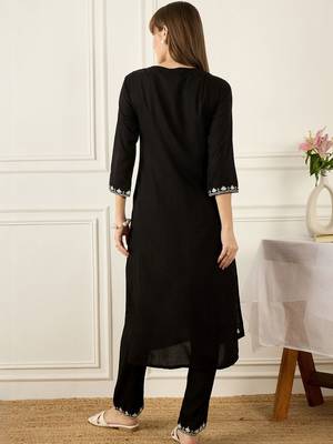 Floral Yoke Design Thread Work Pure Cotton Kurta With Palazzos 4