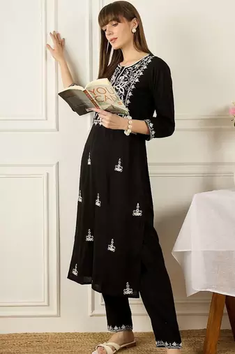 Floral Yoke Design Thread Work Pure Cotton Kurta With Palazzos