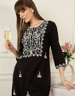 Floral Yoke Design Thread Work Pure Cotton Kurta With Palazzos 6