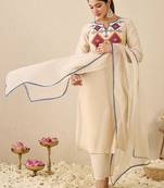 Women Ethnic Motifs Printed Kurta with Trousers & Dupatta