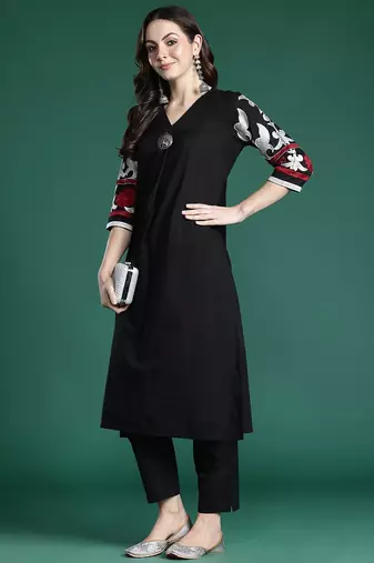 Floral Embroidered Pure Cotton Kurta with Trousers
