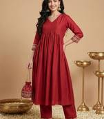 Women Ethnic Motifs Embroidered Regular Liva Kurta with Trousers