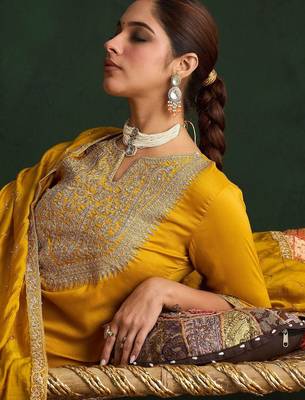 Women Paisley Embroidered Regular Kurta with Trousers & With Dupatta 3