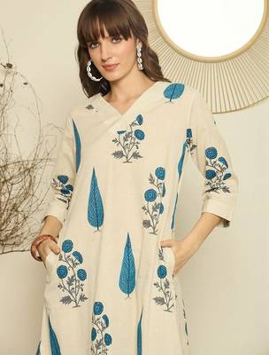 Women Floral Printed Regular Thread Work Kurta with Palazzos 1