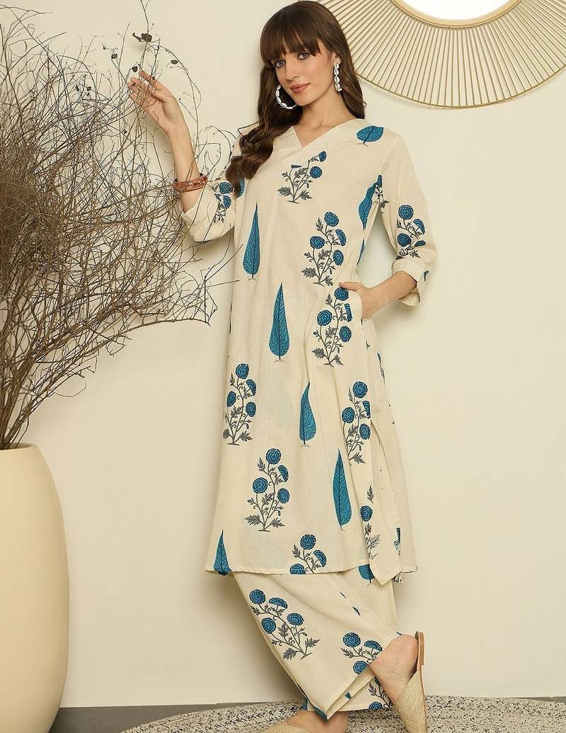 Women Floral Printed Regular Thread Work Kurta with Palazzos