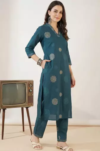Women Floral Printed Regular Thread Work Pure Cotton Kurta with Trousers