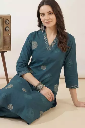 Women Floral Printed Regular Thread Work Pure Cotton Kurta with Trousers