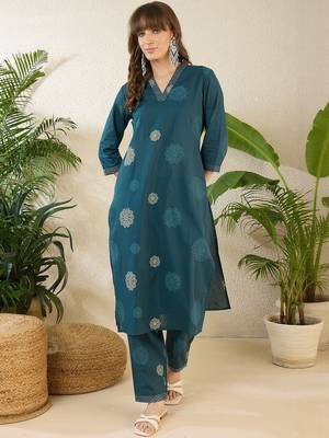 Women Floral Printed Regular Thread Work Pure Cotton Kurta with Trousers 5