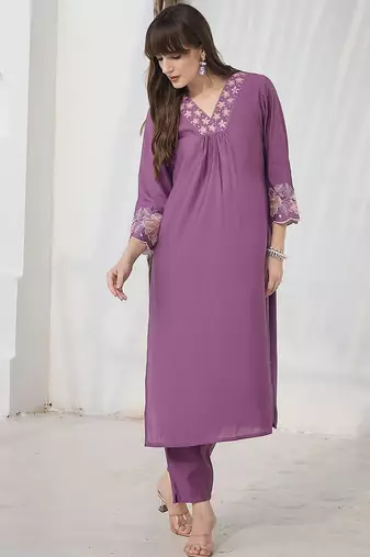 Floral Embroidered Thread Work Straight Kurta With Trousers
