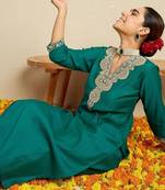 Women Ethnic Motifs Embroidered V-Neck Regular Sequinned Kurta with Trousers
