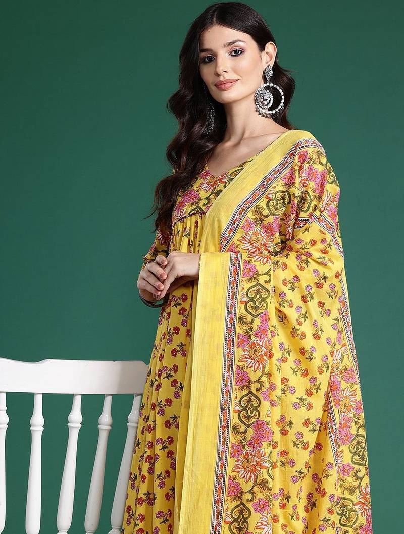 Floral Printed Empire Gotta Patti Pure Cotton Kurta With Trousers & Dupatta