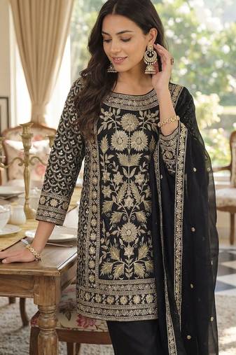 Women Floral Embroidered Panelled Sequinned Kurta with Trousers & With Dupatta