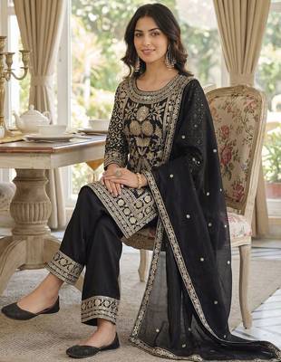 Women Floral Embroidered Panelled Sequinned Kurta with Trousers & With Dupatta 3