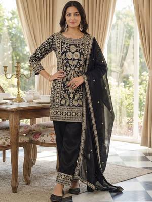 Women Floral Embroidered Panelled Sequinned Kurta with Trousers & With Dupatta 5