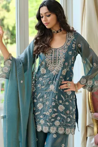 Women Ethnic Motifs Embroidered Regular Thread Work Kurta with Palazzos & With Dupatta