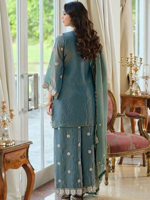Women Ethnic Motifs Embroidered Regular Thread Work Kurta with Palazzos & With Dupatta 7