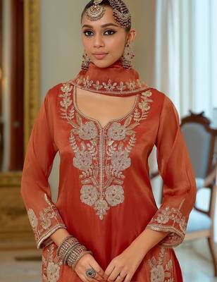 Women Ethnic Motifs Embroidered Regular Thread Work Kurta with Sharara & With Dupatta 2