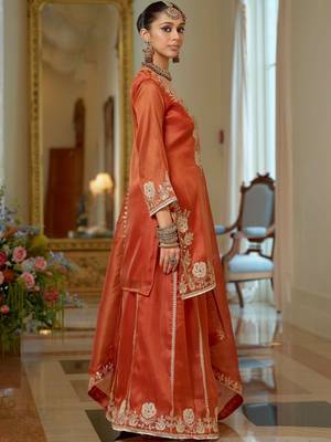 Women Ethnic Motifs Embroidered Regular Thread Work Kurta with Sharara & With Dupatta 6