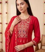 Women Ethnic Motifs Embroidered Empire Thread Work Kurta with Trousers & With Dupatta