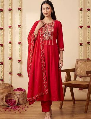 Women Ethnic Motifs Embroidered Empire Thread Work Kurta with Trousers & With Dupatta 6