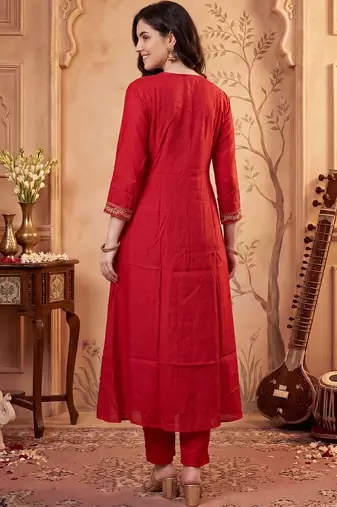 Women Ethnic Motifs Embroidered Regular Thread Work Kurta with Trousers & With Dupatta