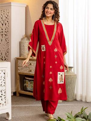 Women Ethnic Motifs Printed Regular Thread Work Kurta with Palazzos 1