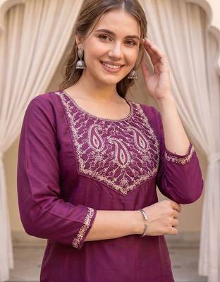Women Paisley Embroidered Regular Kurta with Trousers & With Dupatta 2
